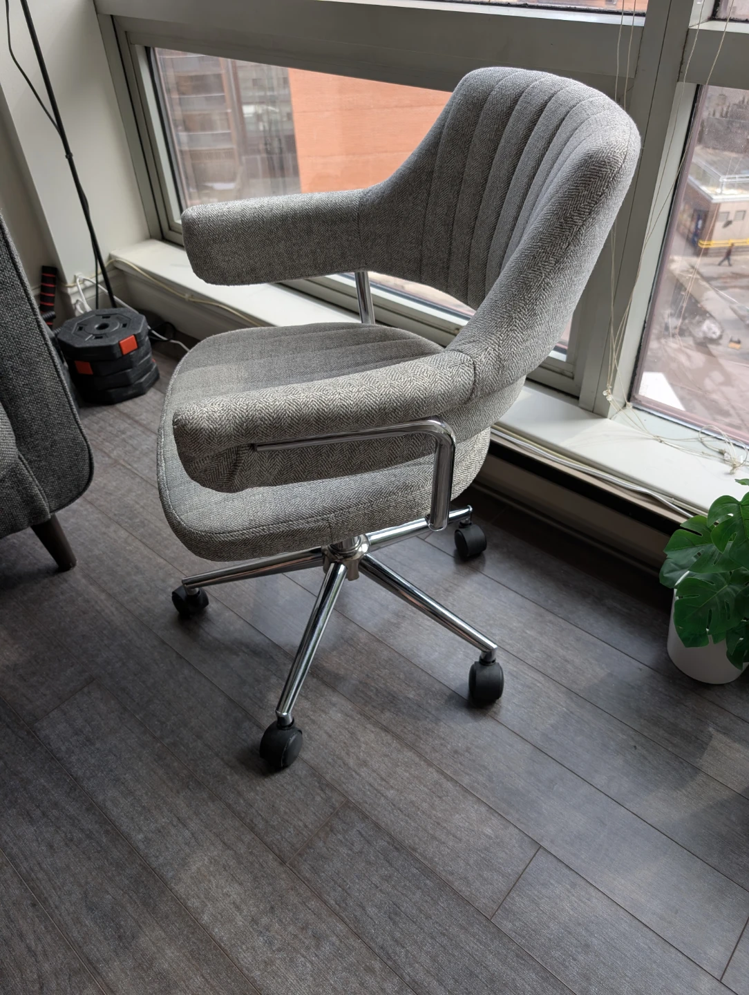 Grey Fabric Modern Design Office Chair - photo 2