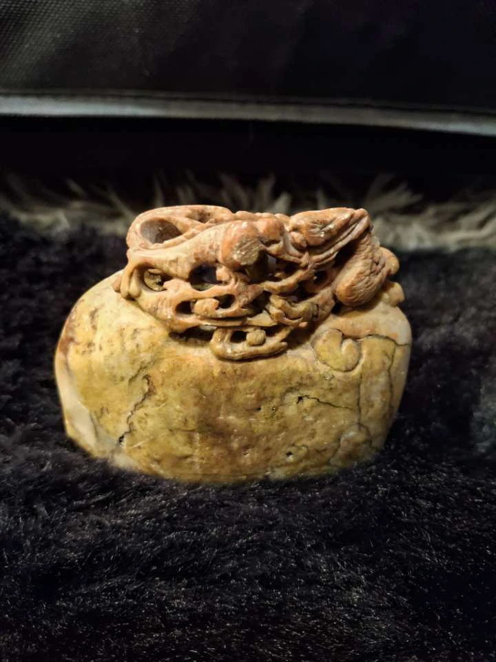 Chinese Red Stone White Stone Carved Dragon Set - photo 3