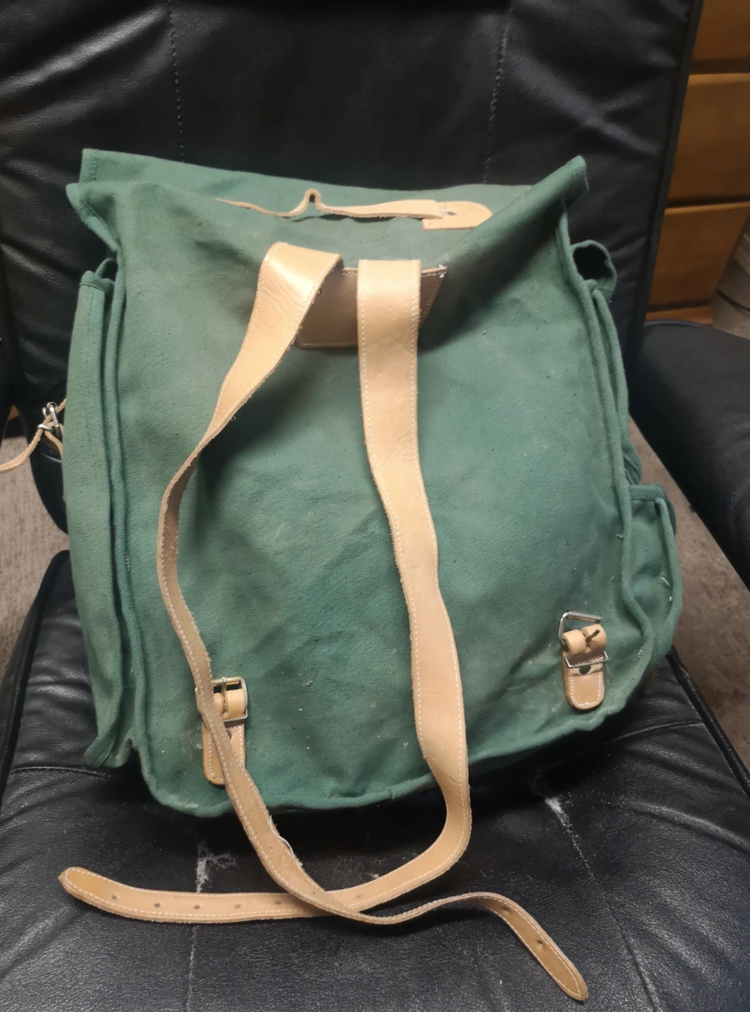Robust + Durable ~ Camping Climbing Fishing Hunting Travel Bag - photo 2