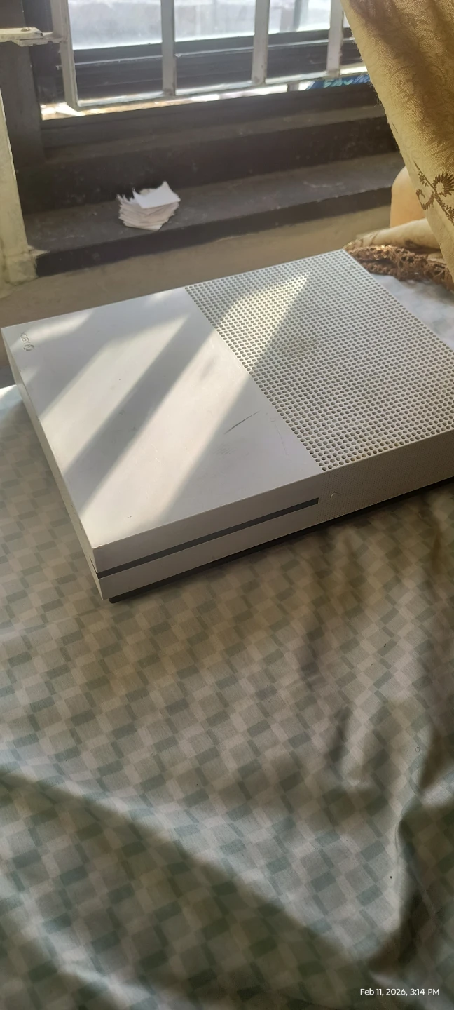 Xbox One S Console - photo 3