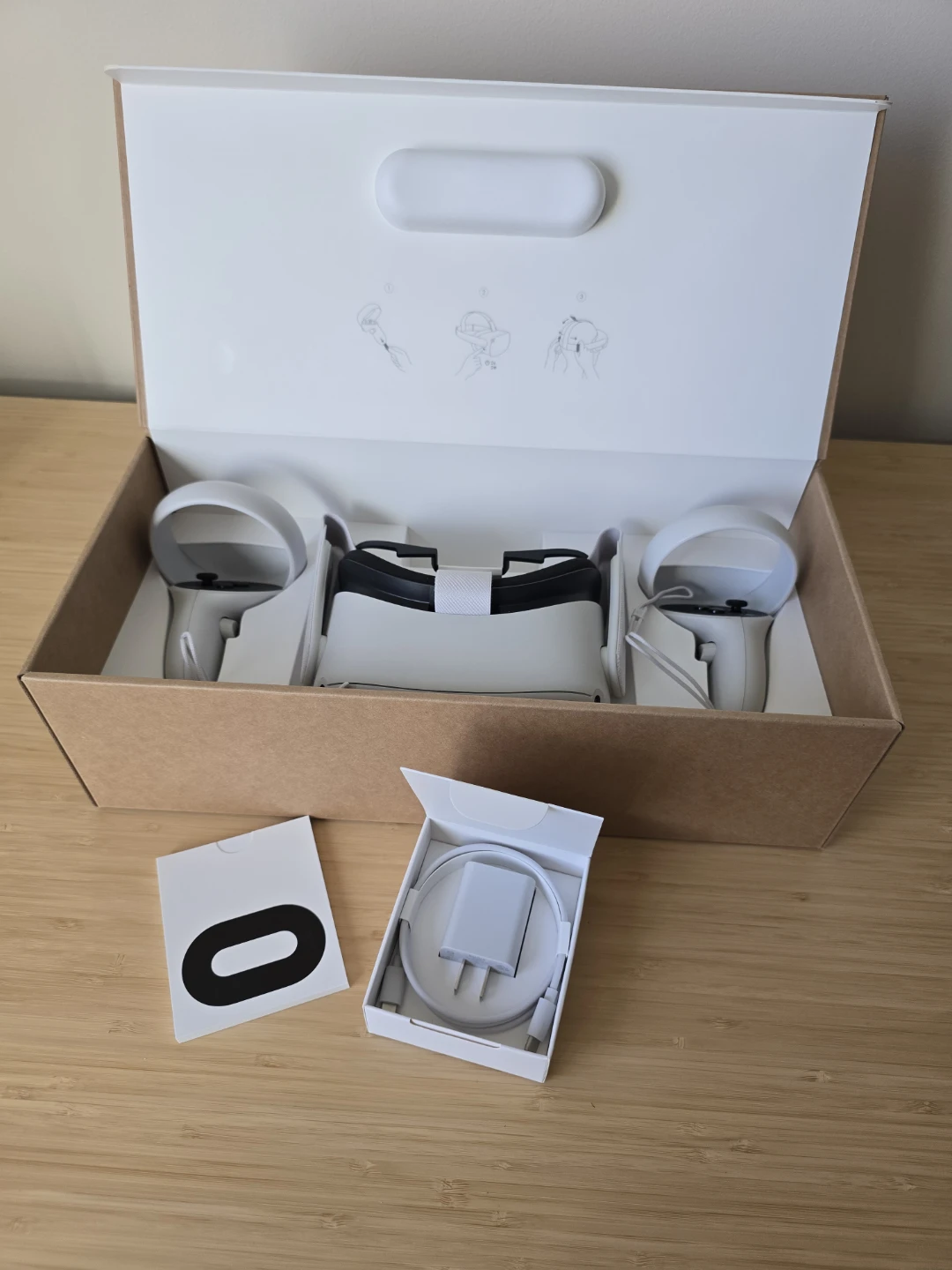 Oculus Quest 2 VR Headset - photo 3