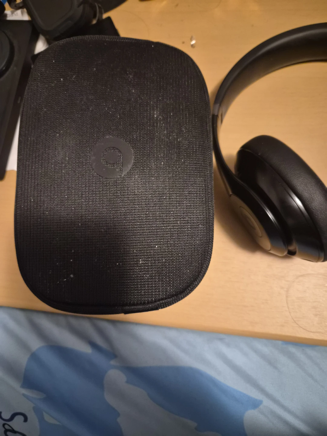 Beats by Dre Solo 2 Headphones with Case - photo 2