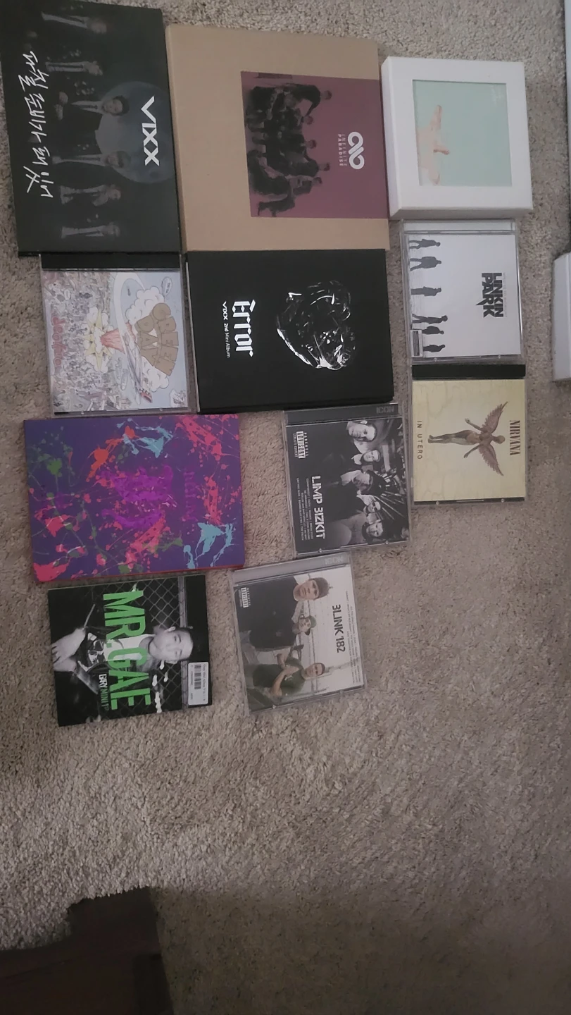 Assorted CD (Kpop & Rock)