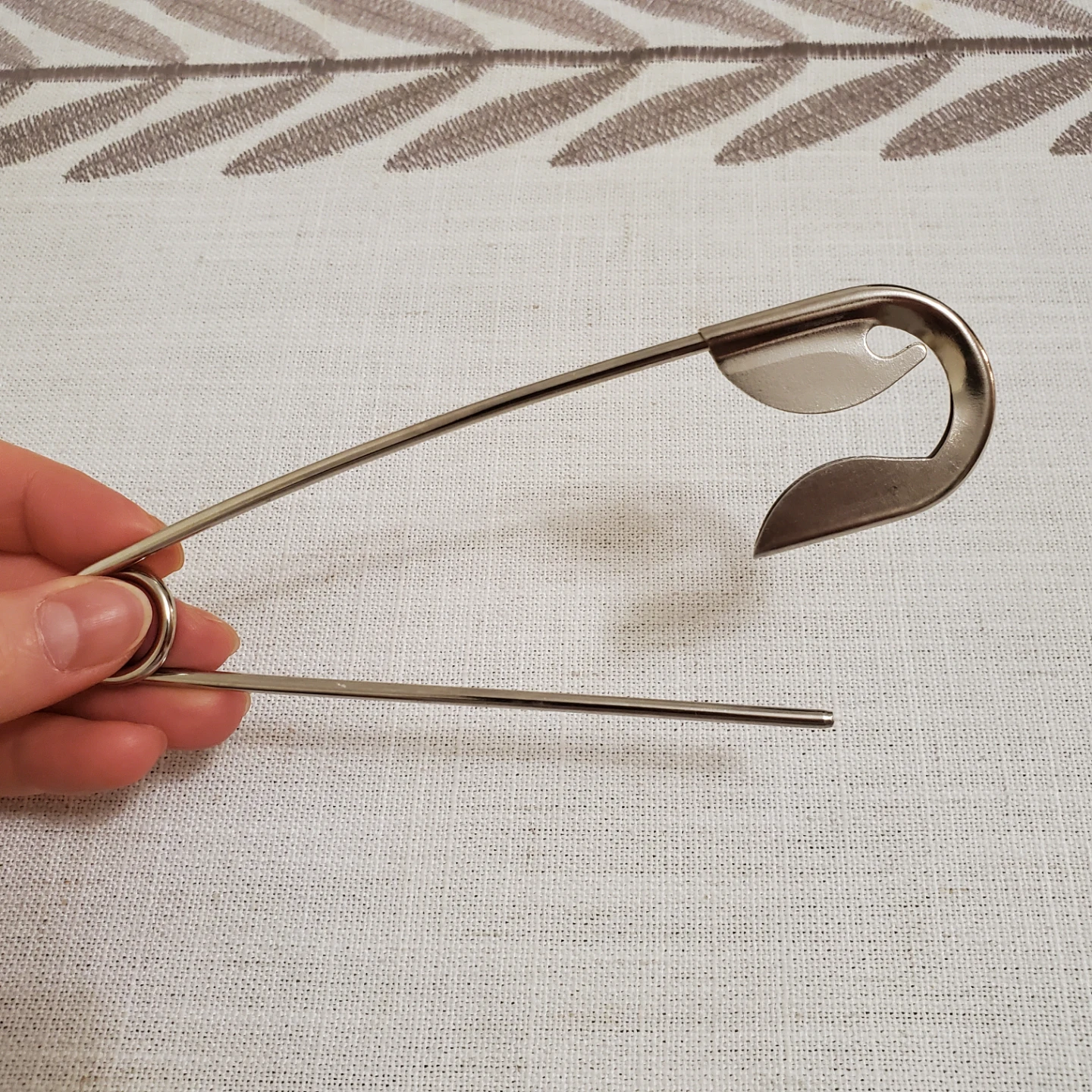 Oversized Safety Pin Hair Clip 🏆 - photo 4