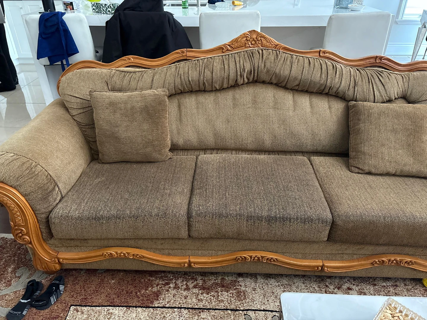 Elegant 3-Seater Sofa with Carved Wood Trim