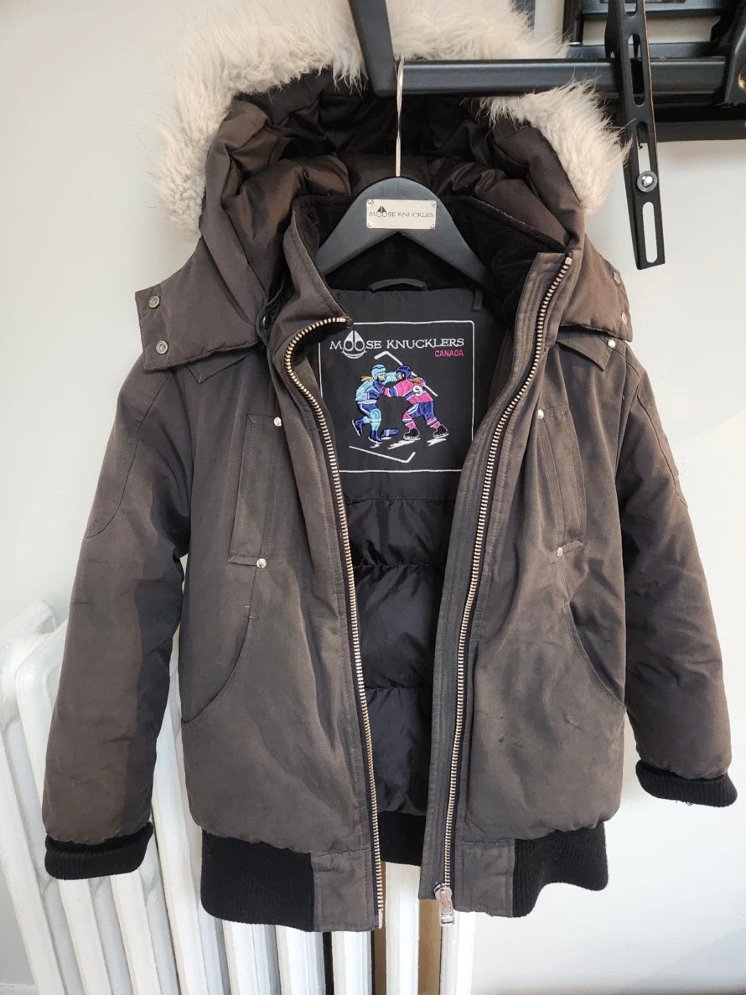 Moose Knuckles Canada Down Winter Parka Jacket - Size M/M