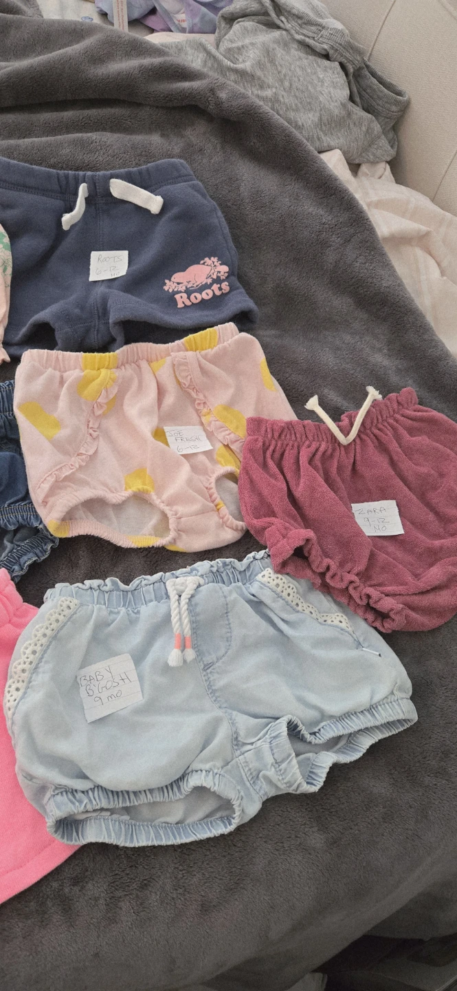 Baby Girl Shorts Bundle (Disney, Zara, Roots). - photo 3