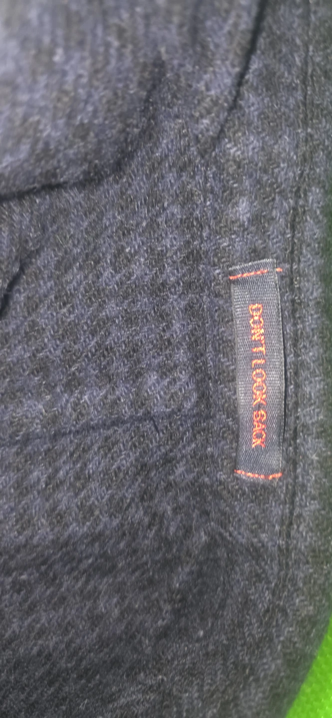 The Gigi Men's Dark Navy houndstooth Casual blazer(Size 54) - photo 5
