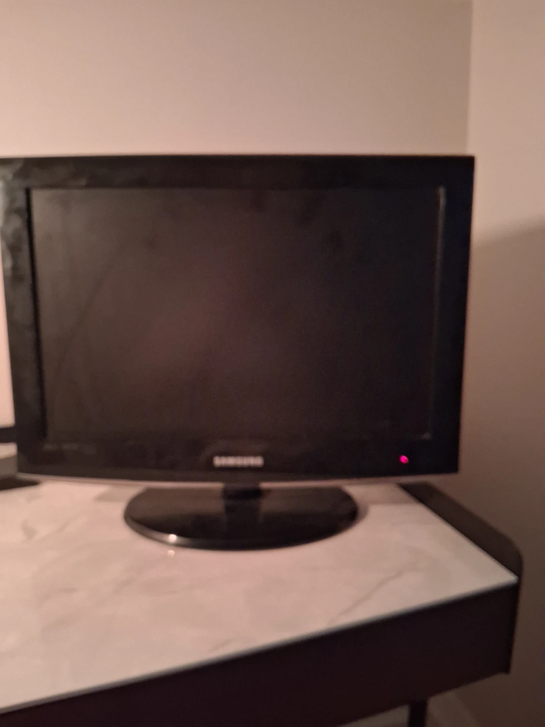 Samsung Black Flat Screen TV