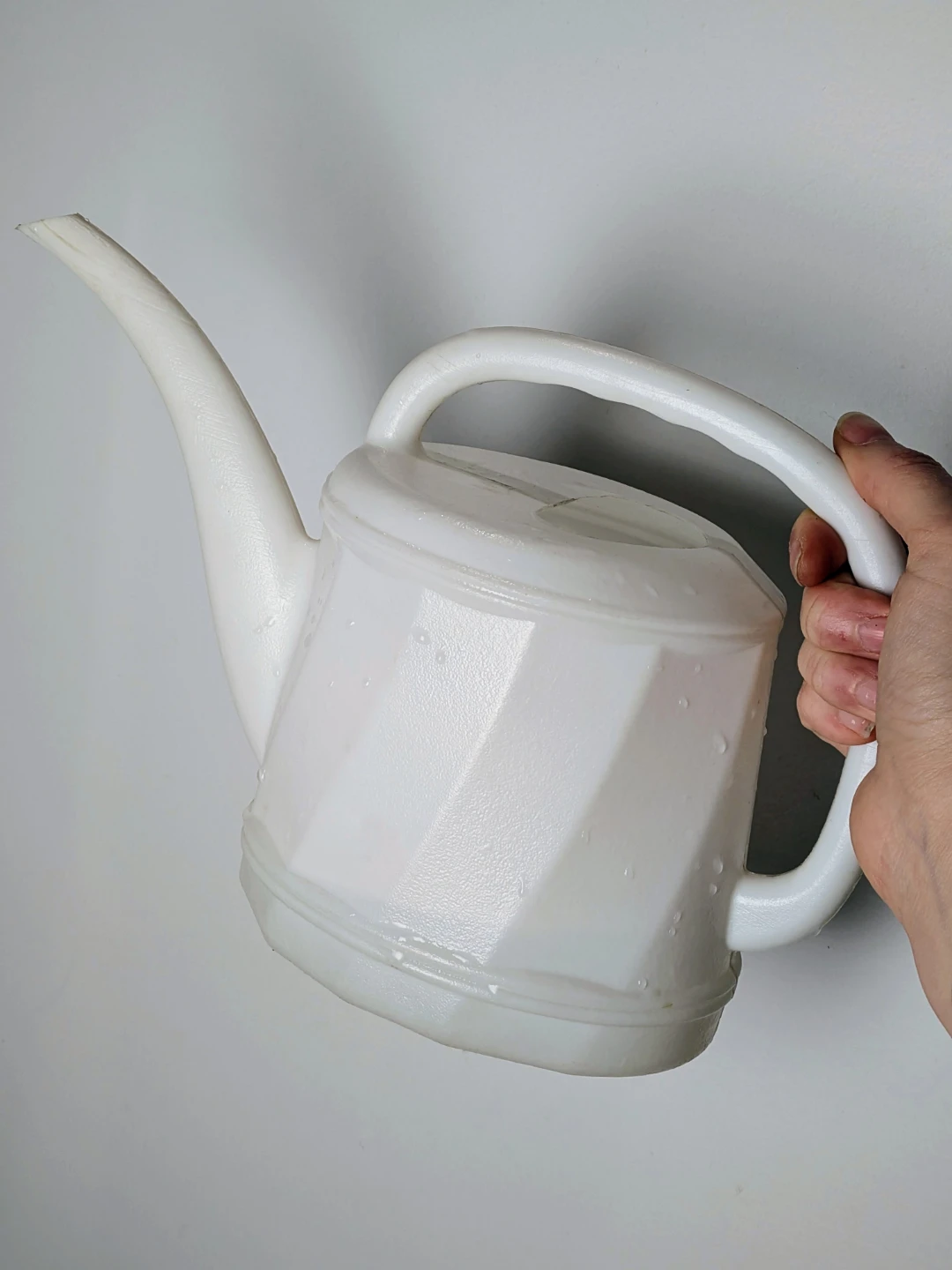 White Watering Can 🥕 - photo 3
