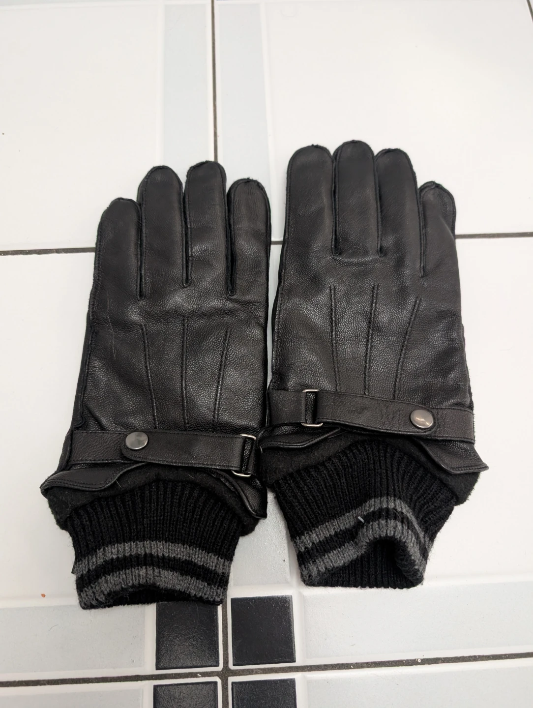 Black Genuine Leather Gloves - Size L/G