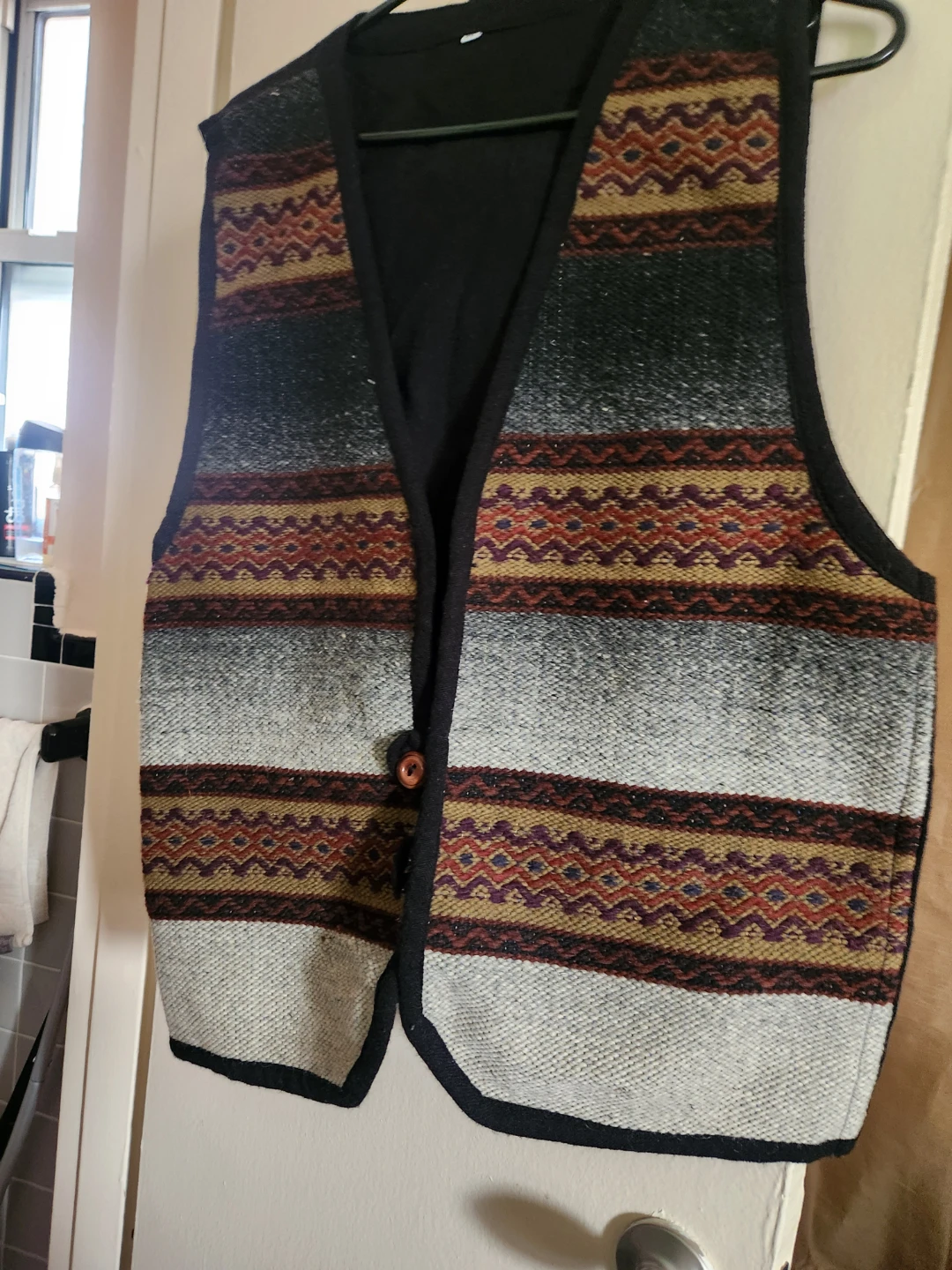 Striped Knit Vest man made from ECUADOR