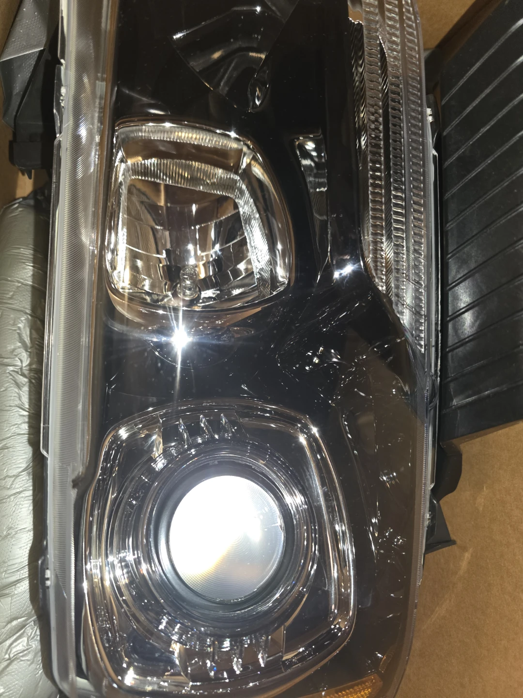 Chrysler Dodge Jeep Ram Headlight Assembly - photo 5