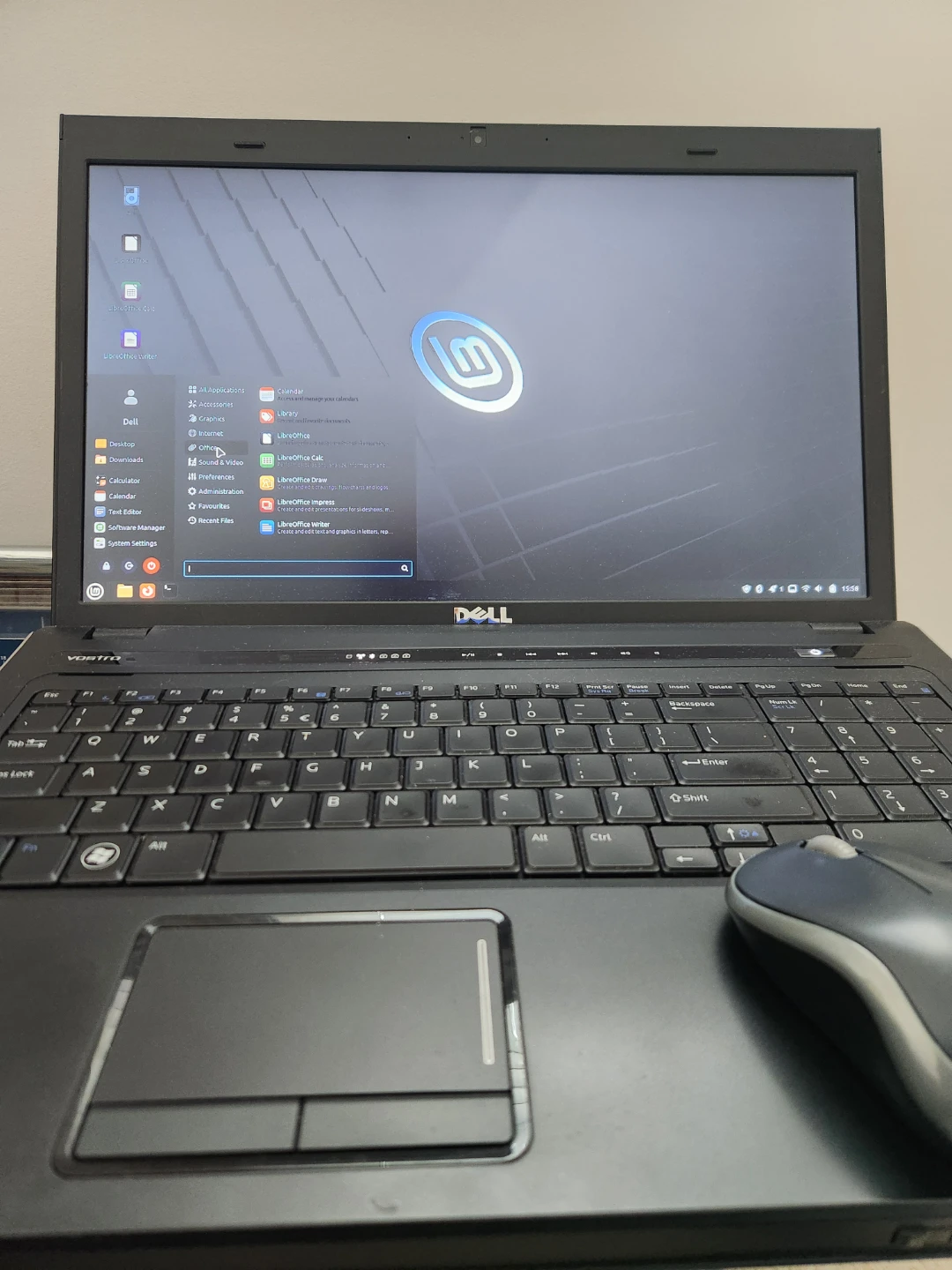 Dell Laptop Intel i7 8 GB RAM 500 GB SSD 17"