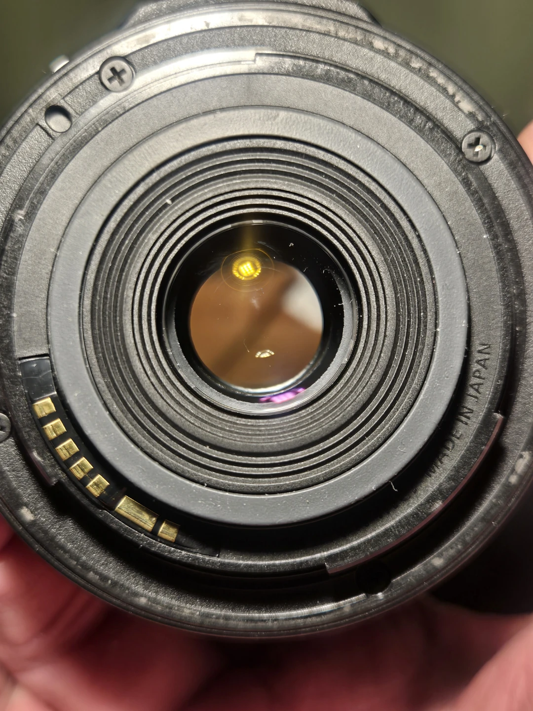 Canon EF-S 18-55mm f/3.5-5.6 lens IS model - photo 3
