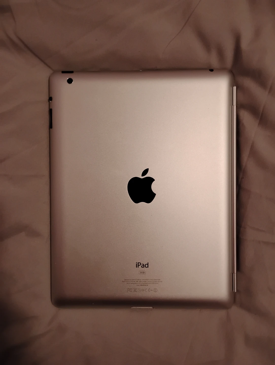 iPad 3rd generation - photo 2