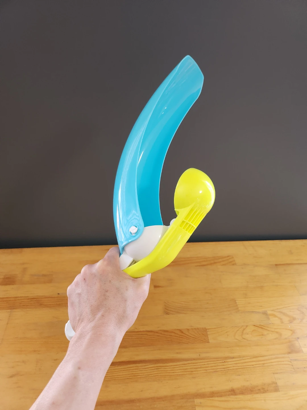 2-in-1 Snowball Maker and Launcher - photo 2