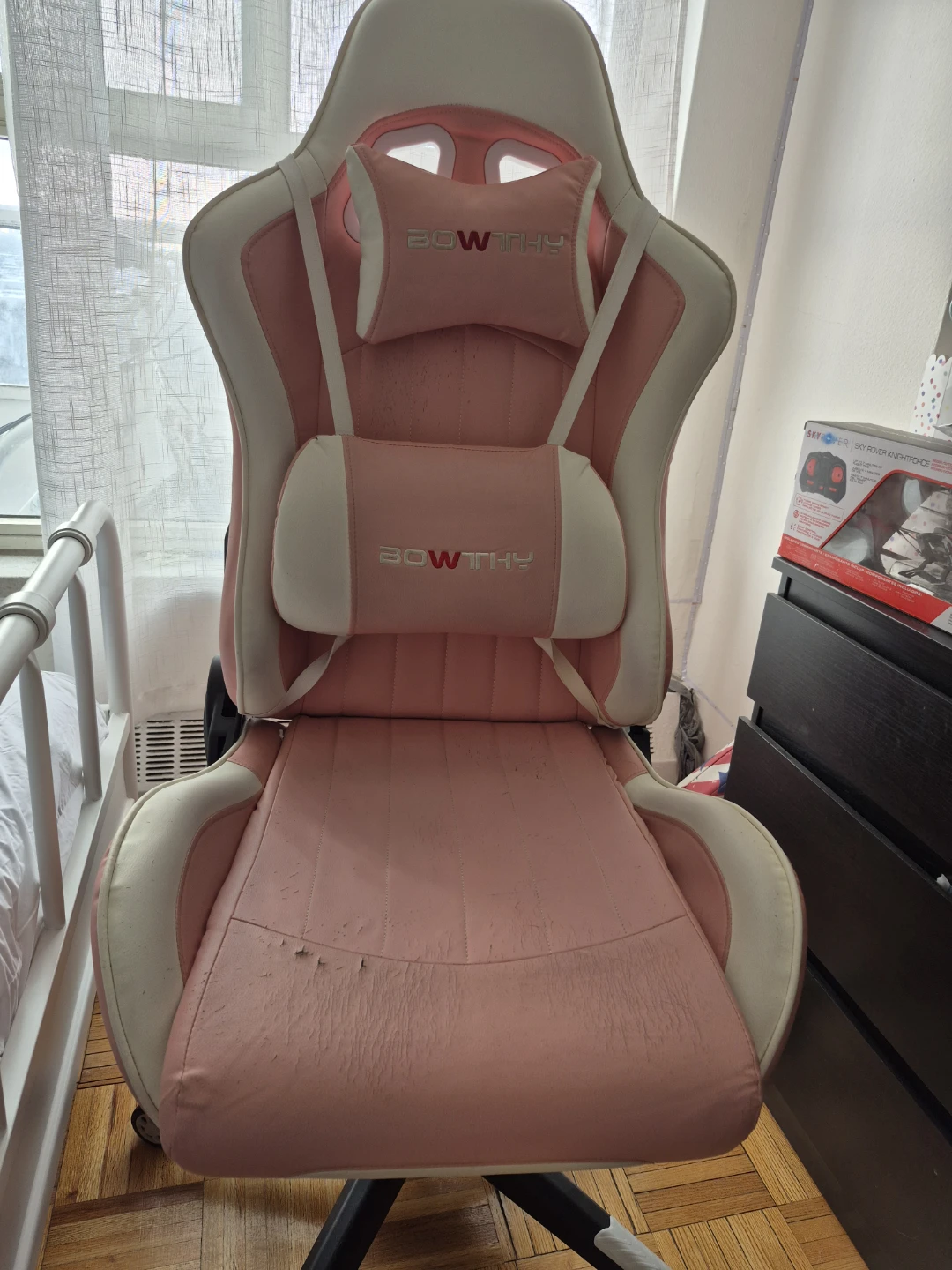 BOWTHY Pink Gaming Chair - photo 3