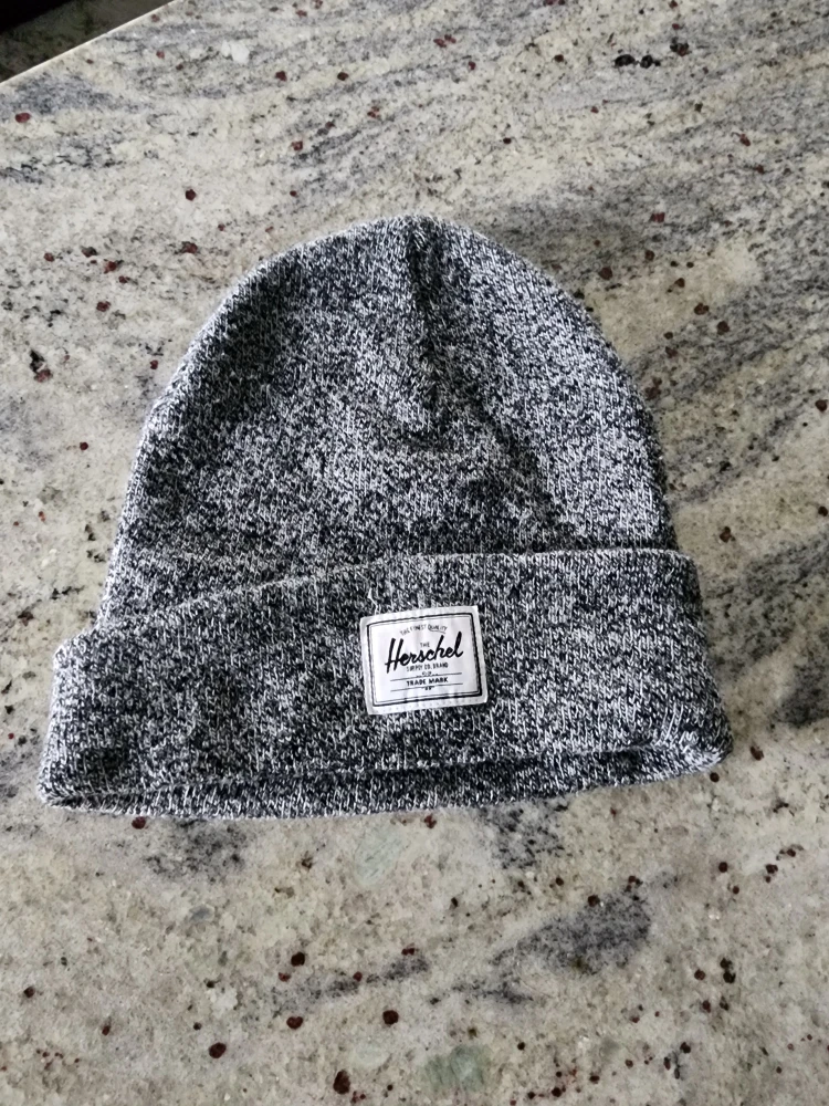 Hershel hat, excellent Condition, adult fit , unisex