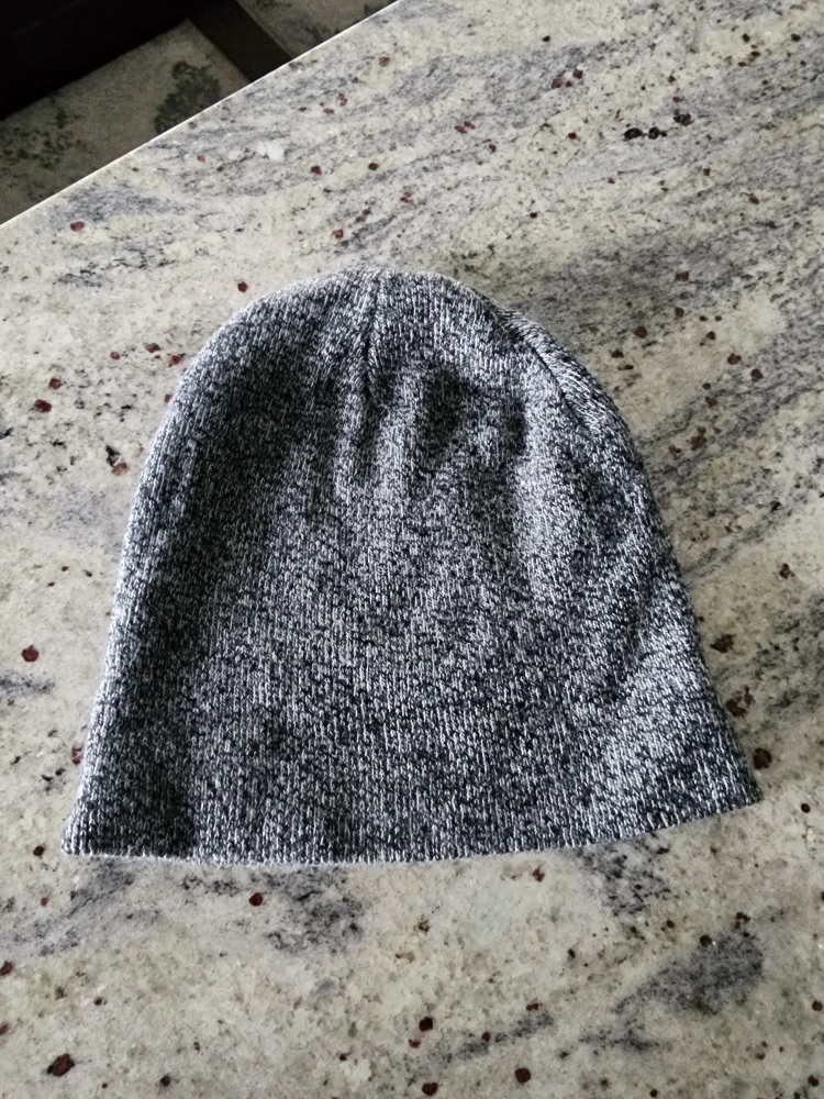 Hershel hat, excellent Condition, adult fit , unisex - photo 2