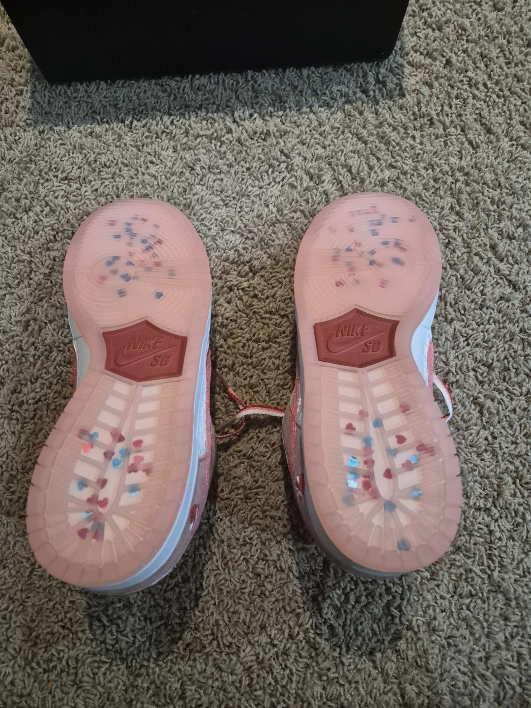 Nike SB Dunk Low True Love - photo 3