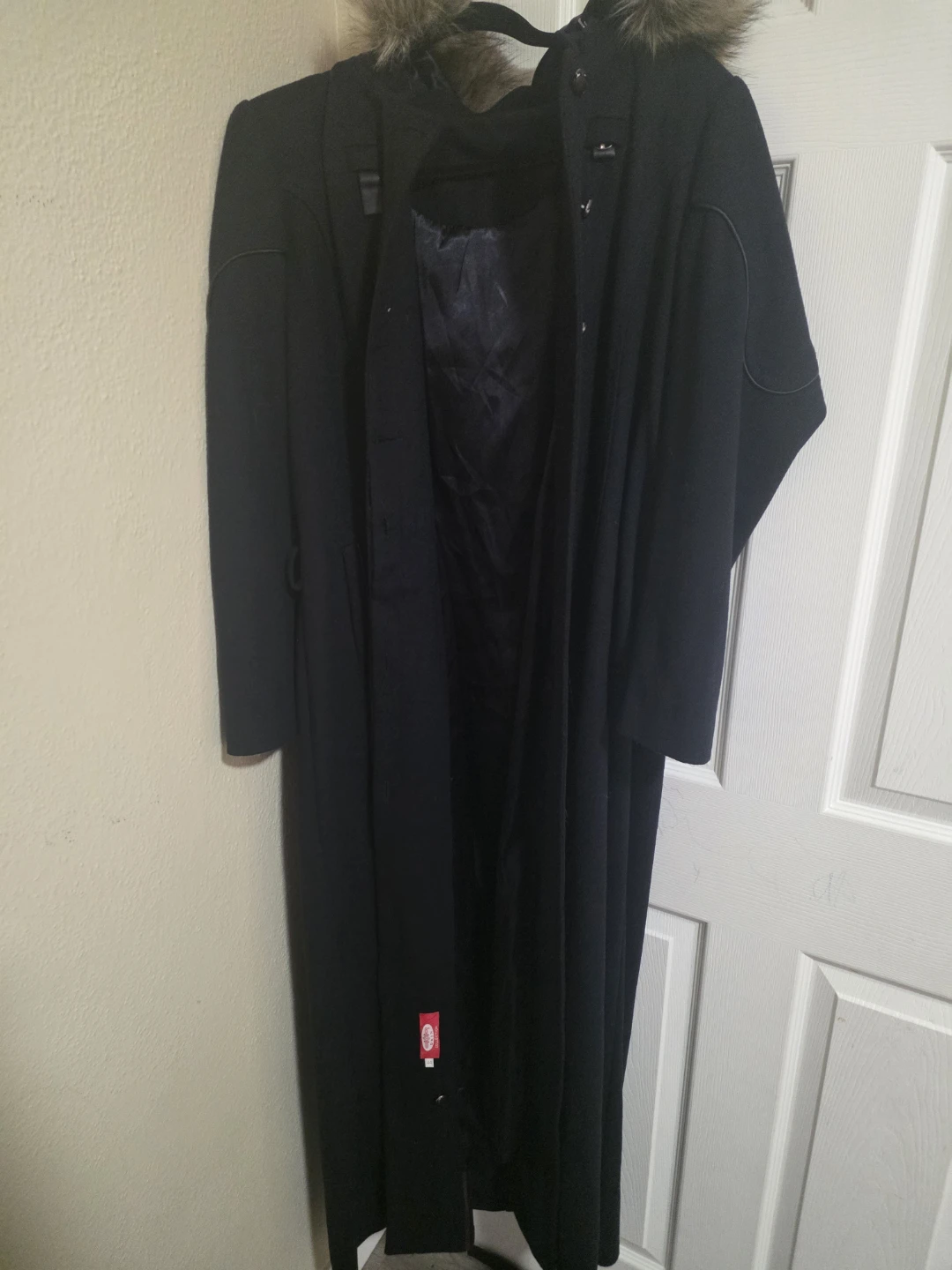 Black Maxi Coat with Fur Hood - photo 3
