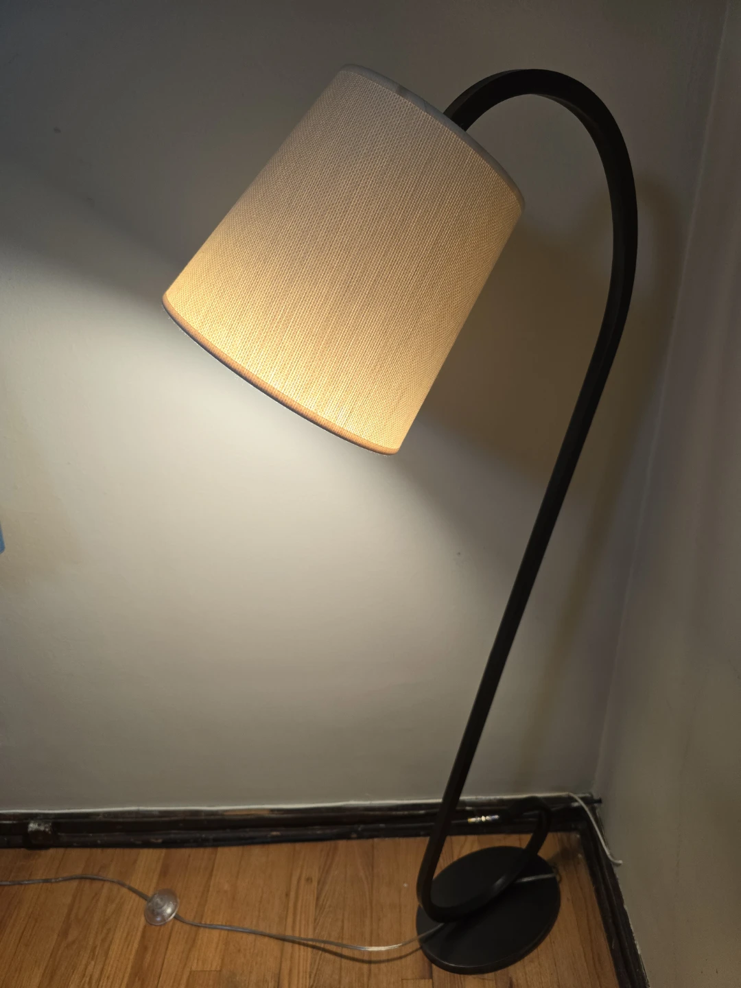 Black Arc Floor Lamp with Cream Shade - photo 3