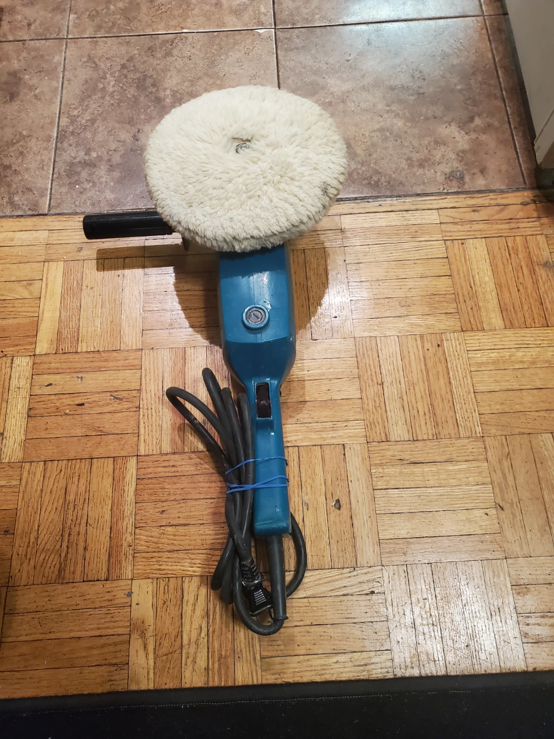 Makita 180mm Polisher 9207SPB/ 115V,5A