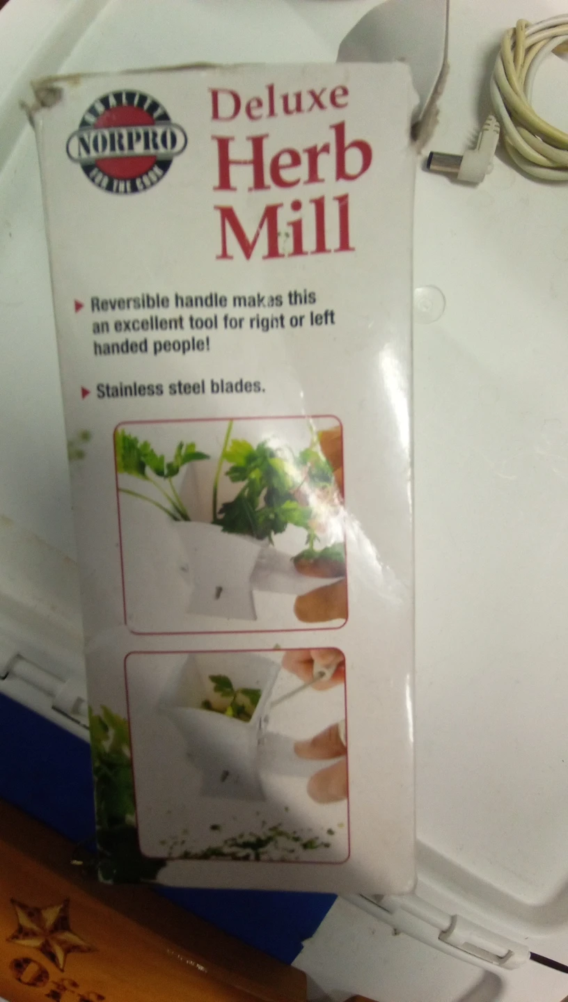 Norpro Deluxe Herb Mill🥕 - photo 2