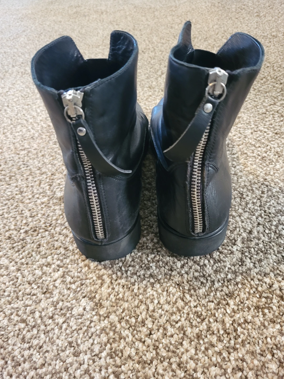 Black Leather Ankle Boots with Zipper - photo 2