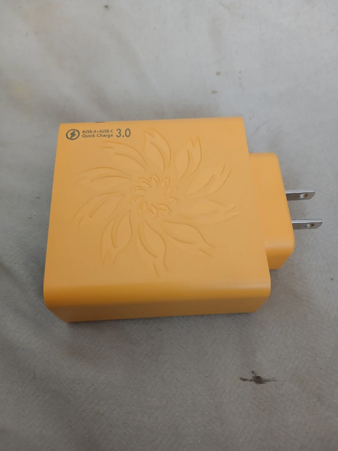 Yellow 100 Watt Wall Charger With 8 USB Ports - photo 3