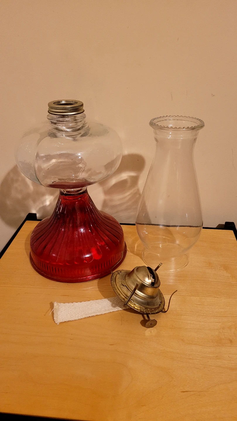 Vintage Ruby Red Kerosene Oil Lamp - photo 4
