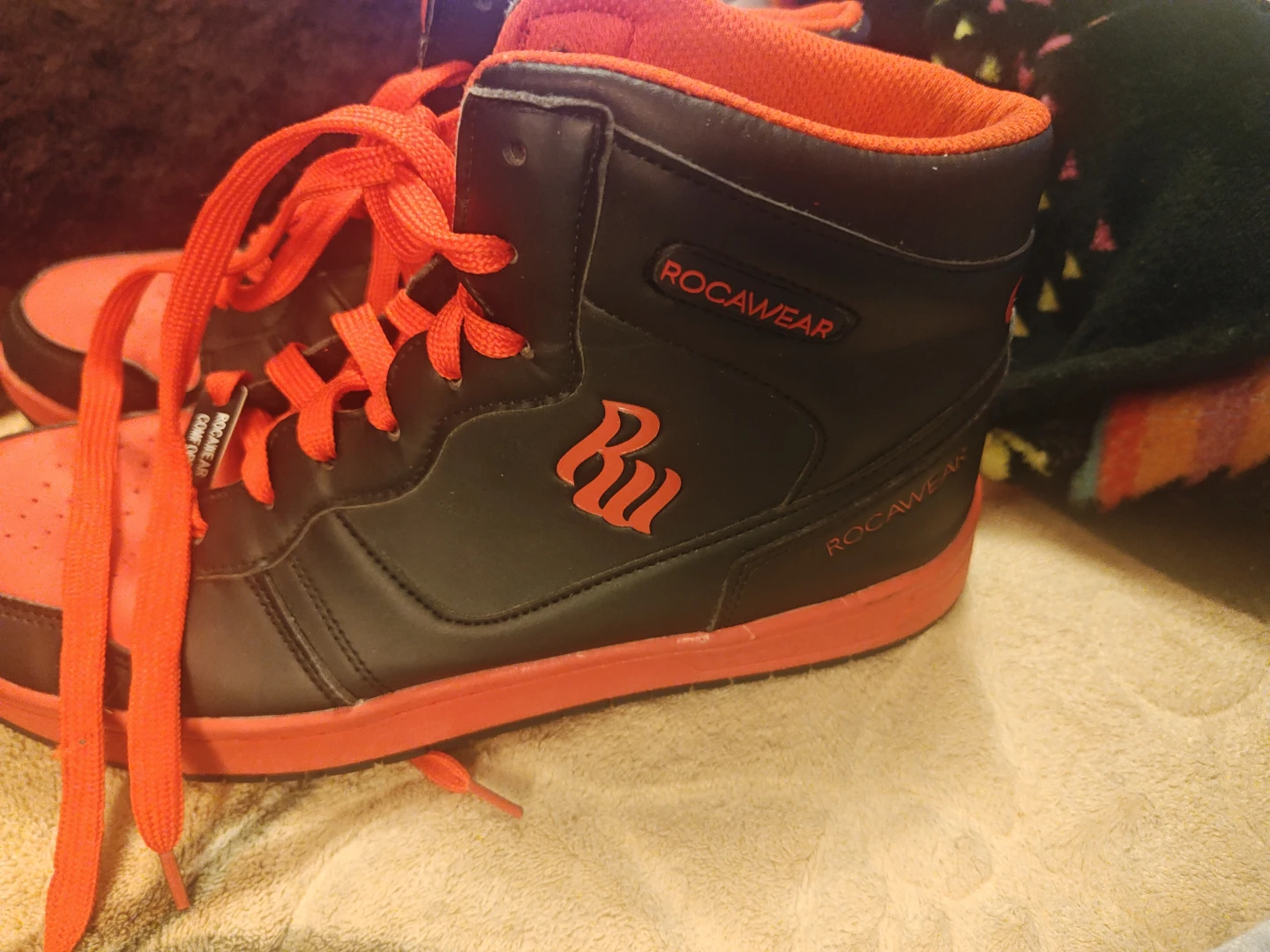 ROCa wear 10 1/2 high tops  . New out of box $70 - photo 2