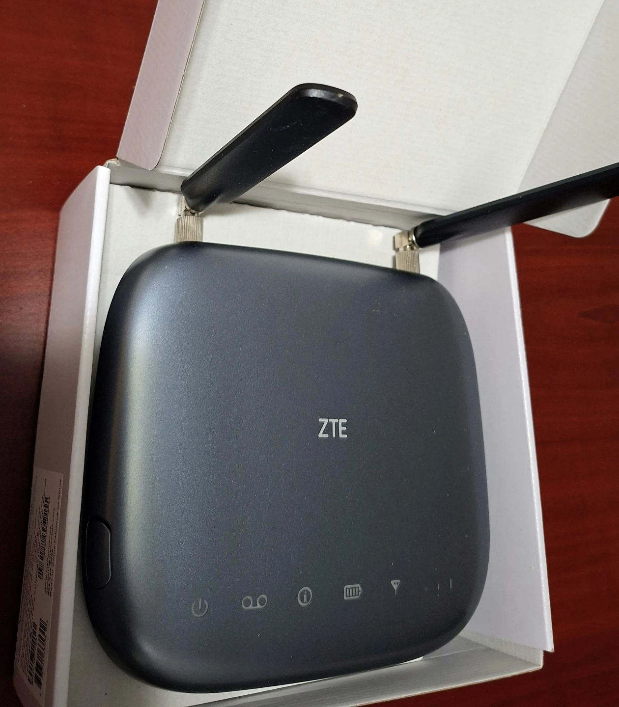 ZTE WF723 Mobile Hotspot Router fido - photo 2
