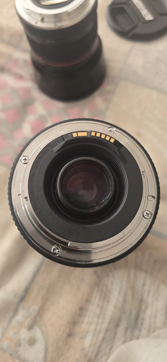 New Canon zoom lens EF 75-300mm f/4-5.6 III Telephoto Zoom Lens - photo 2