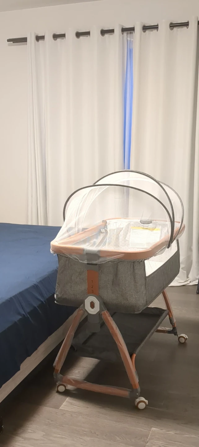Infant Bassinet with Mosquito Net - photo 2