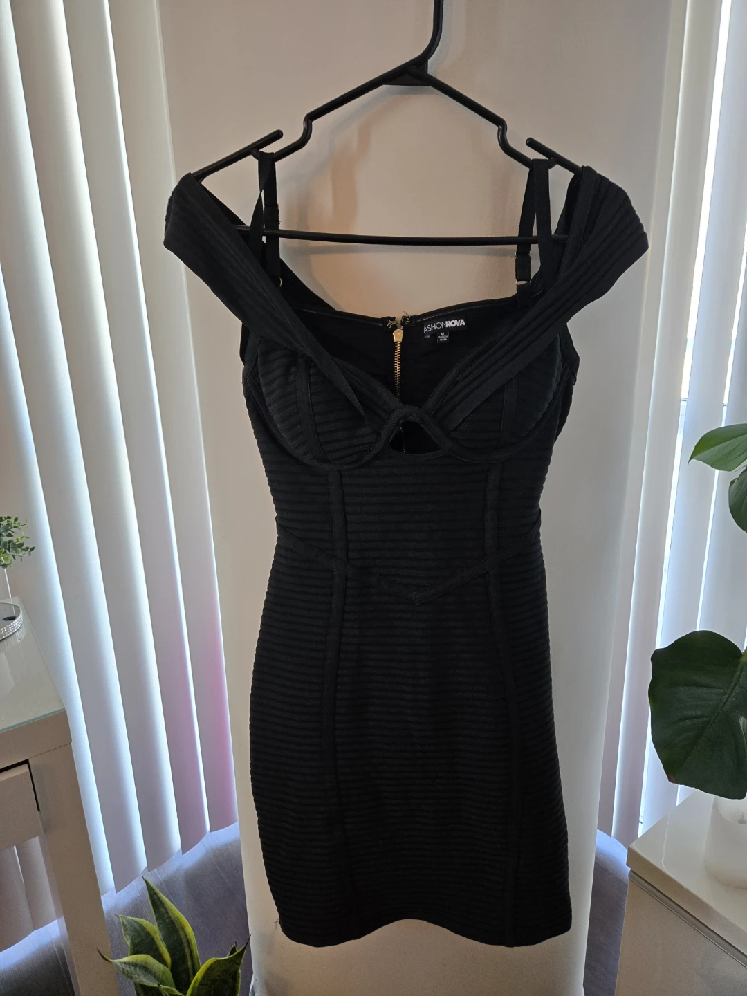 Fashion Nova Black Off-the-Shoulder Cutout Bodycon Dress - photo 2