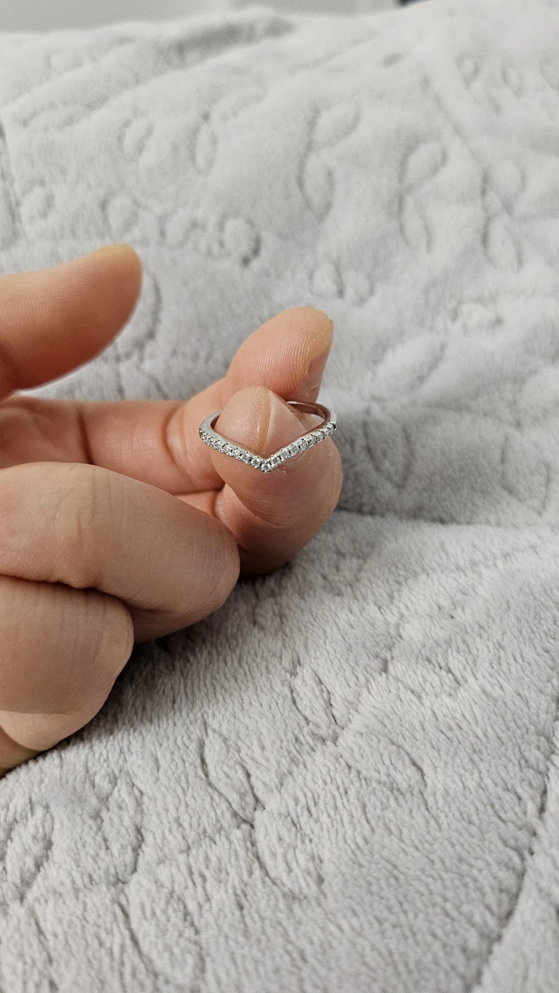 V-Shaped 925 Silver and Cubic Zirconia Ring Size 5 - photo 3