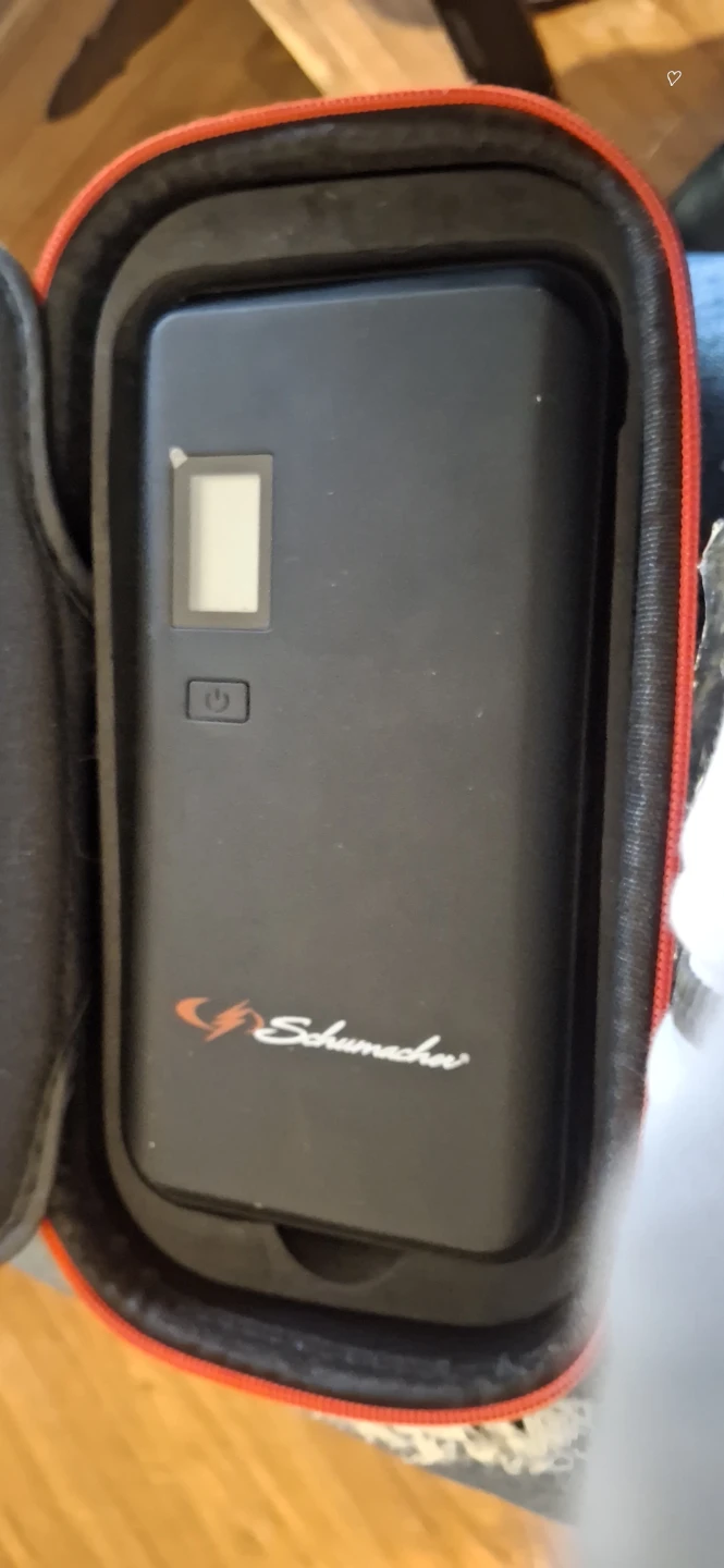 Schumacher Portable Jump Starter with Case - photo 3