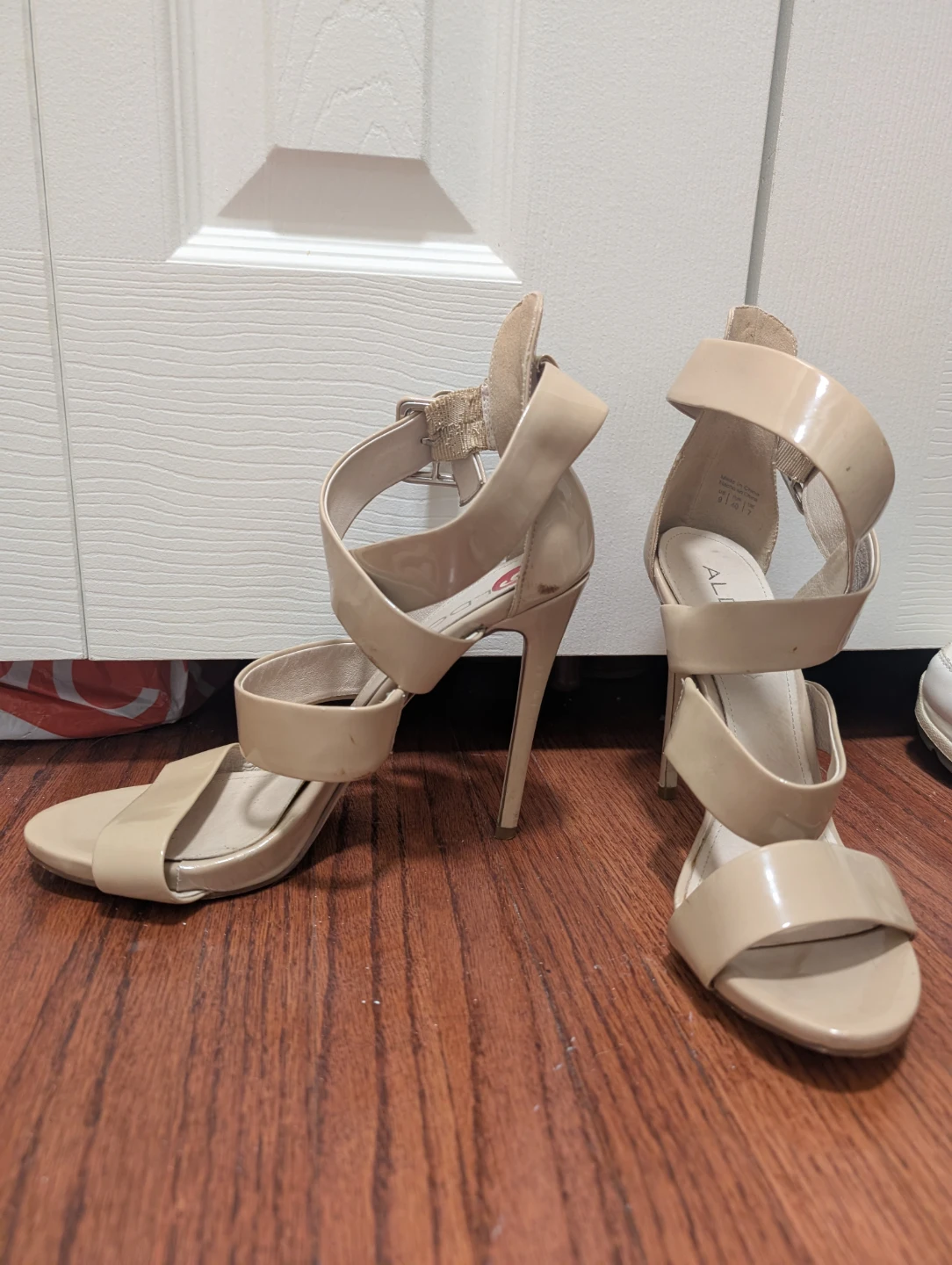 ALDO Women's Beige Patent Heels Size 9