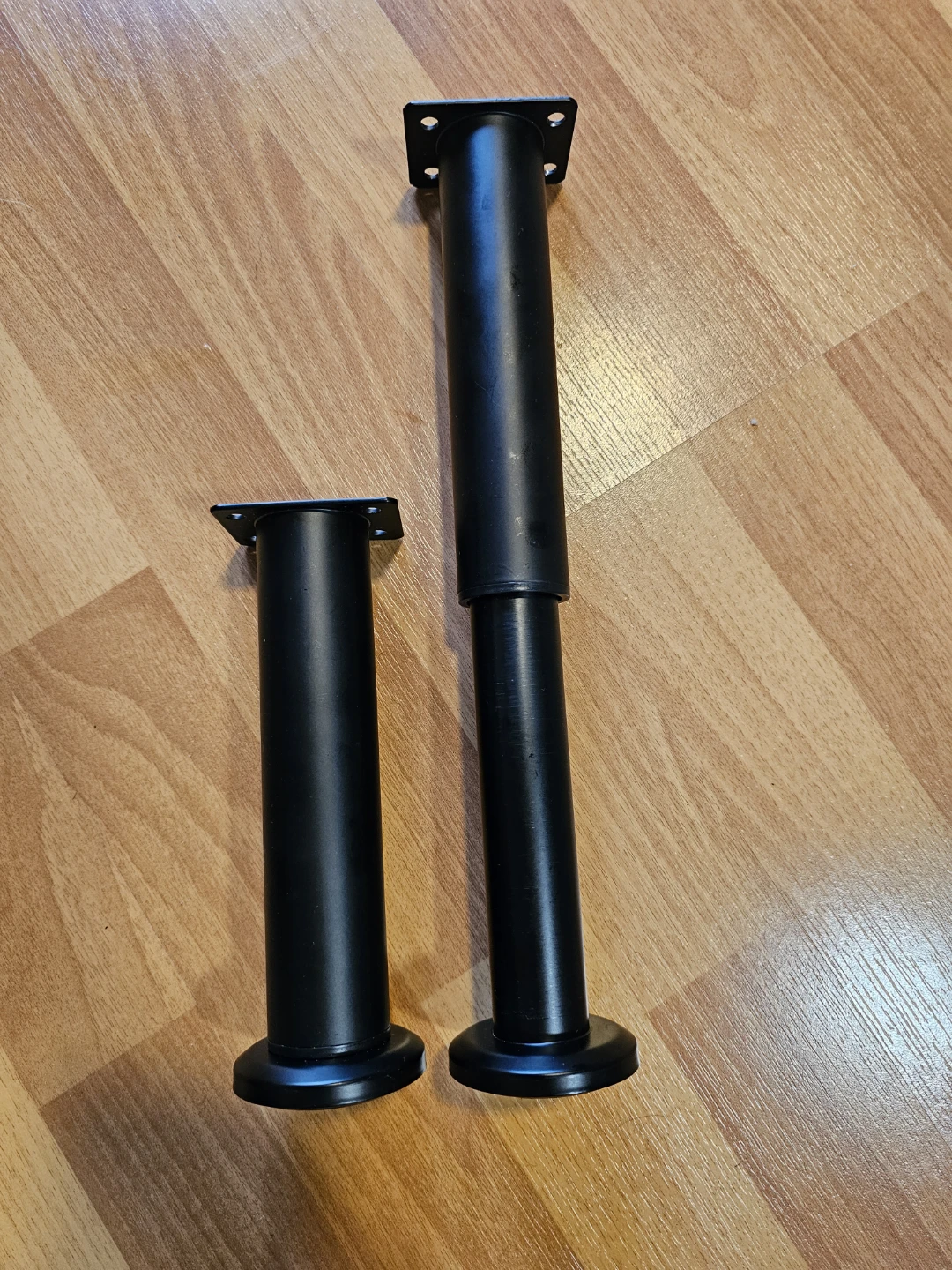 Black Metal Furniture Legs (Set of 2) 🥕