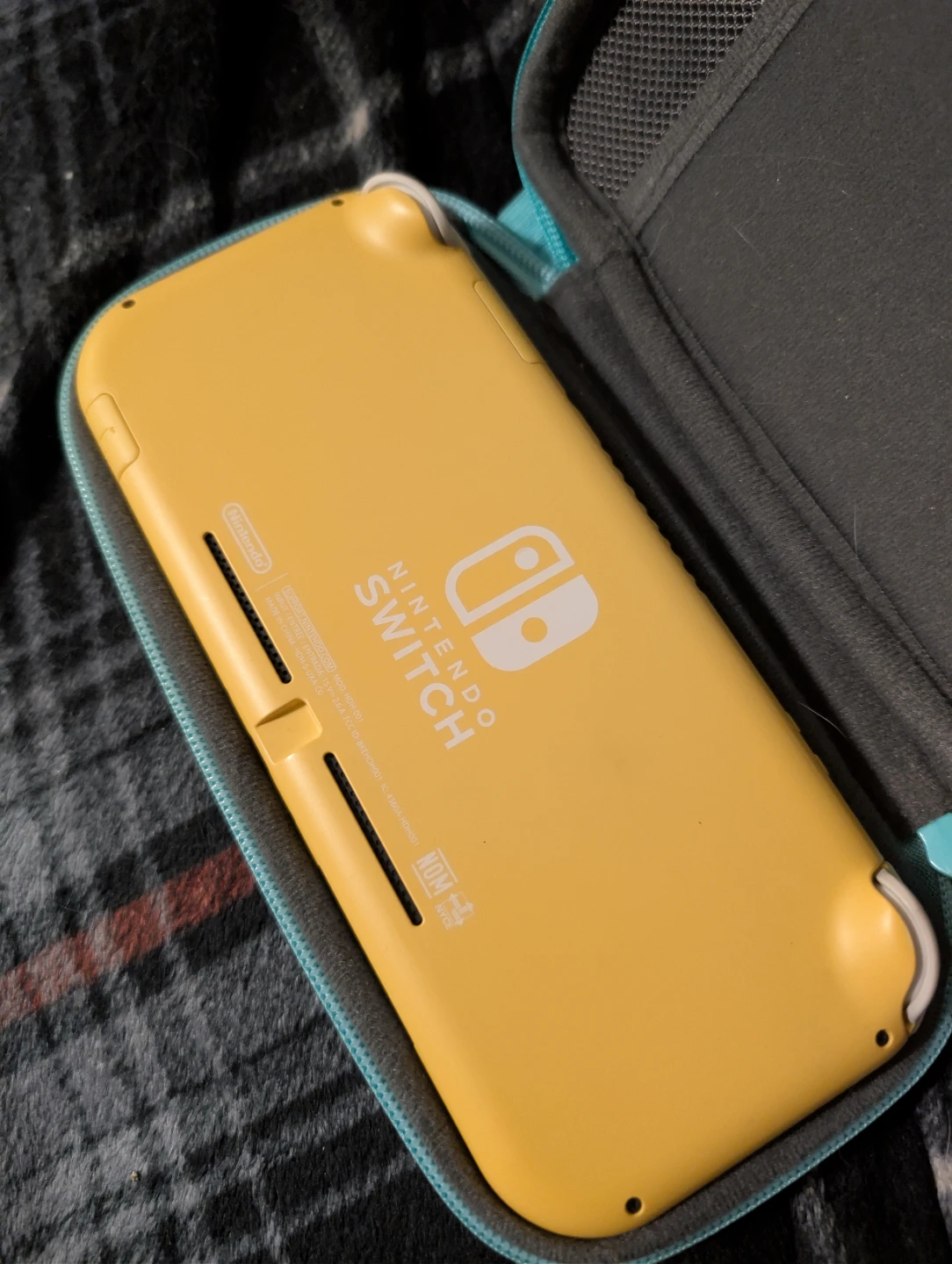 Nintendo Switch Lite Yellow with Animal Crossing Case - photo 3