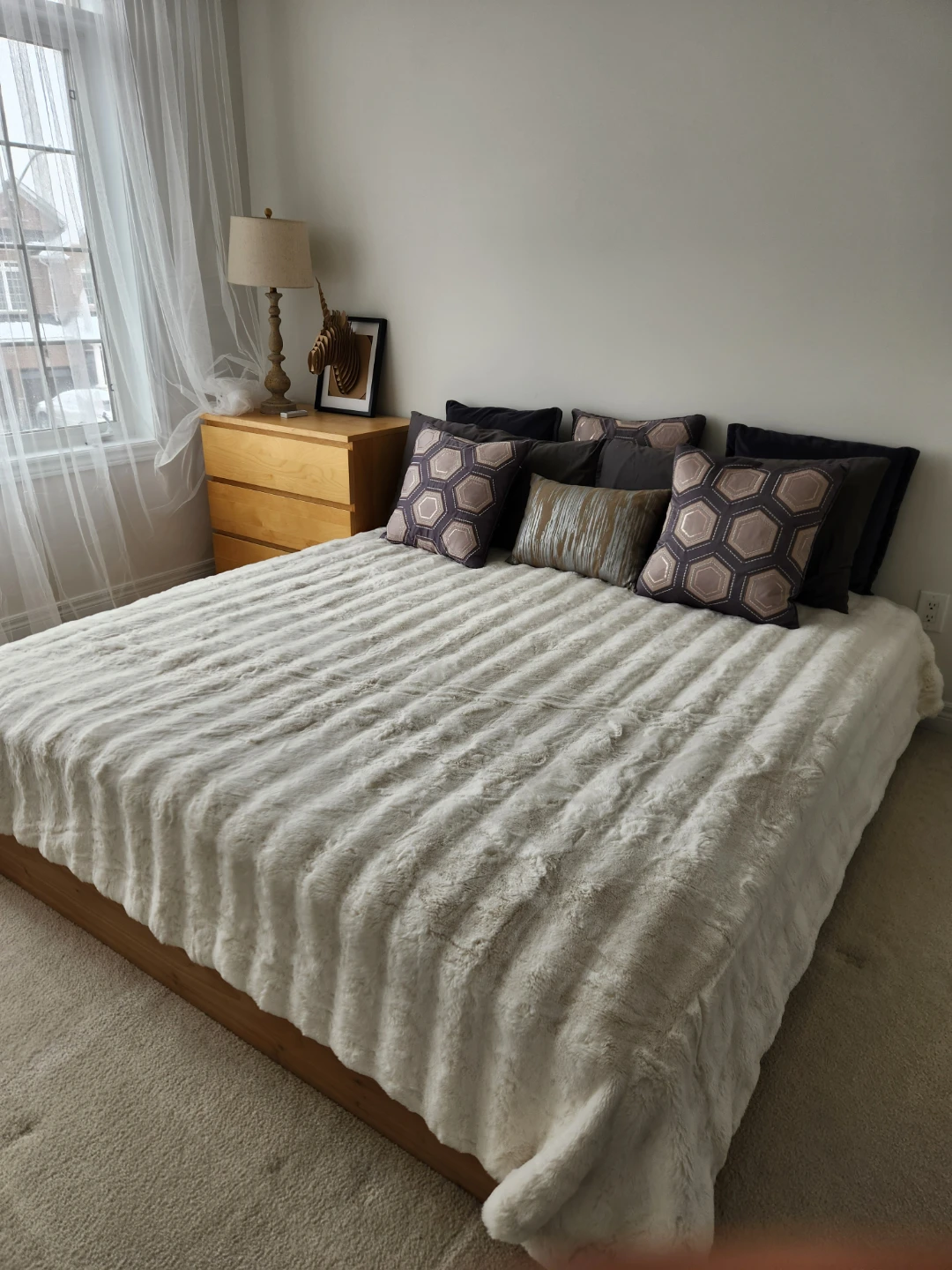 Hardwood bed base and mattress and chest of drawers - photo 3