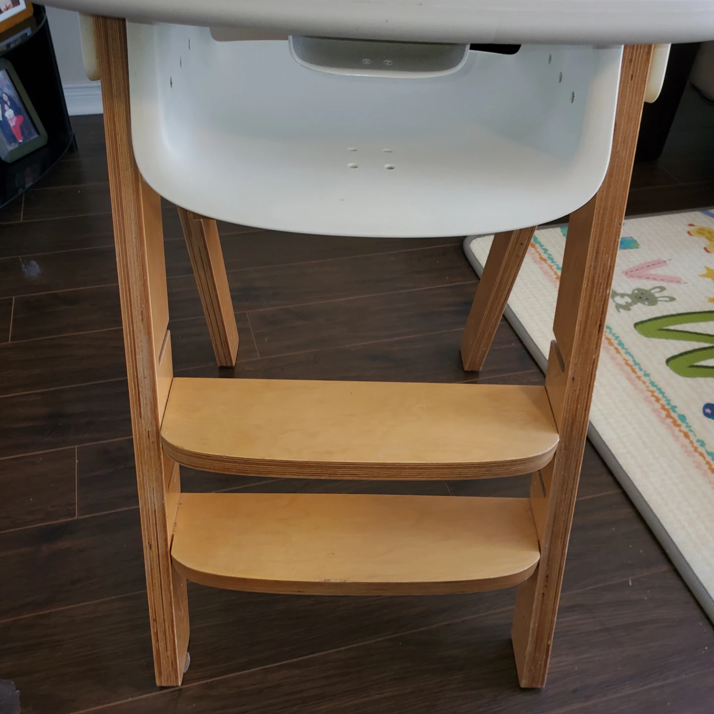 Baby High Chair with Tray - photo 2