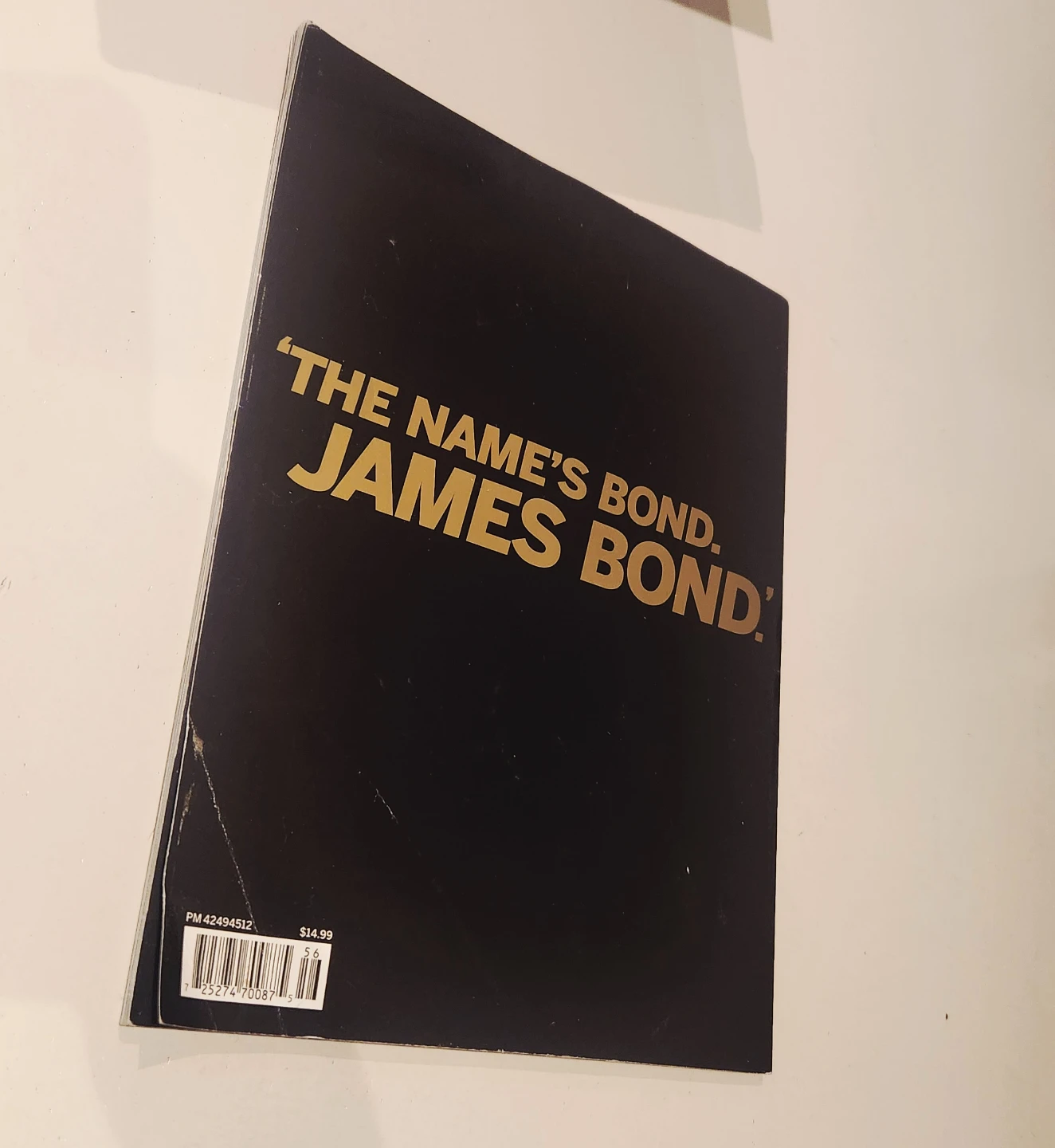Maclean's Special Collector's Edition James Bond - photo 2