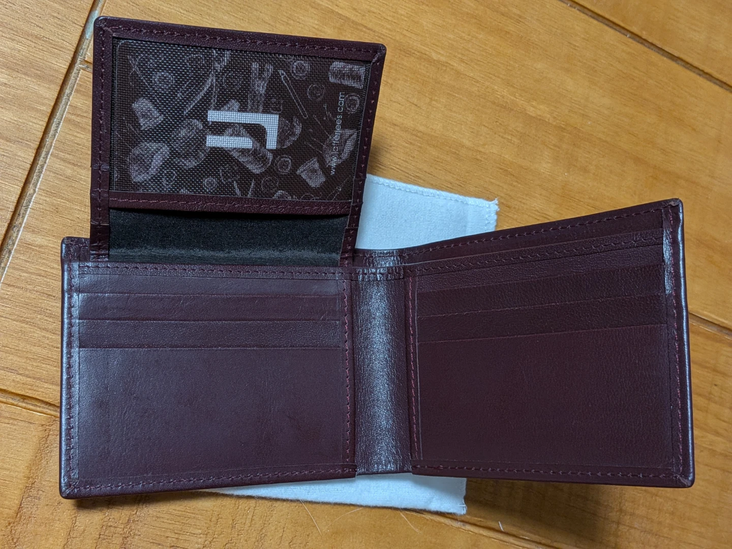 Jafferjees Brown Leather Bi-Fold Wallet - photo 3