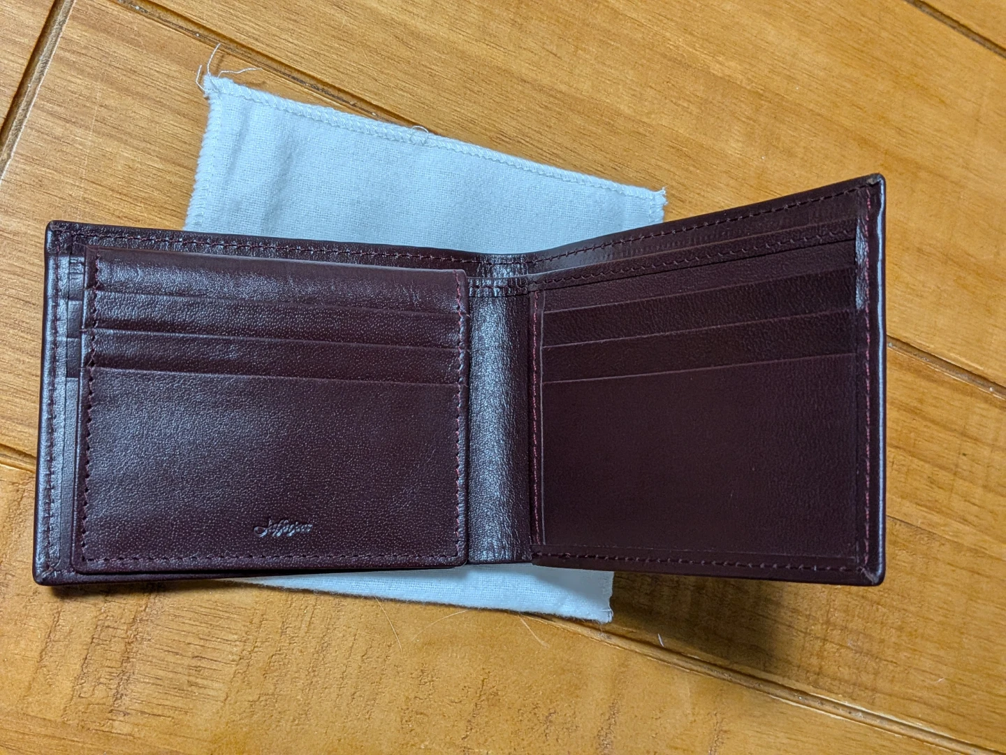 Jafferjees Brown Leather Bi-Fold Wallet - photo 4