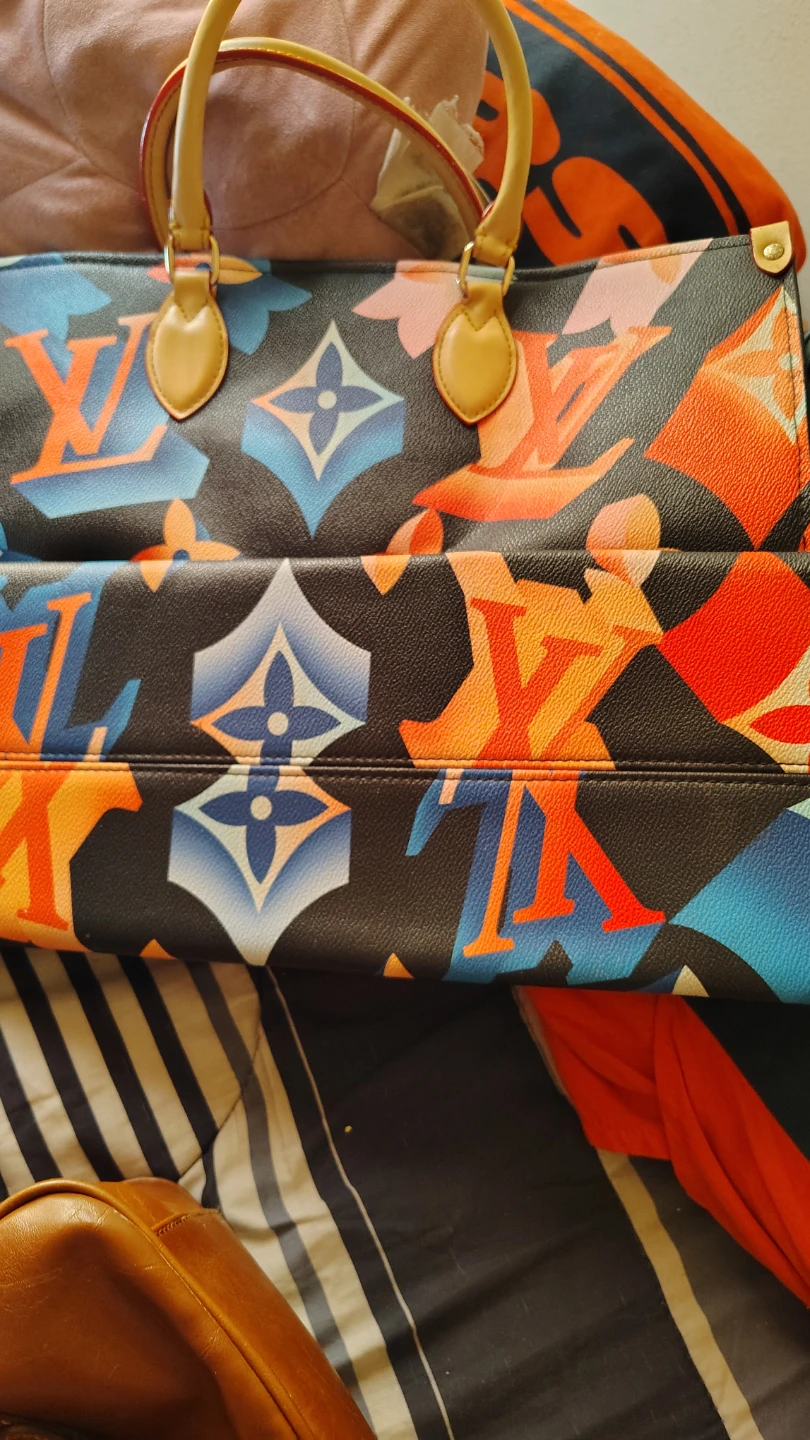 Louis Vuitton Neverfull MM Monogram Canvas