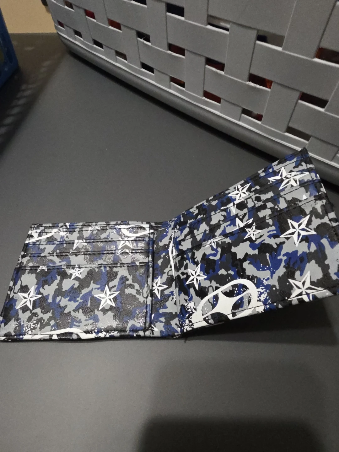 Oakley Camo Bifold Wallet - photo 2