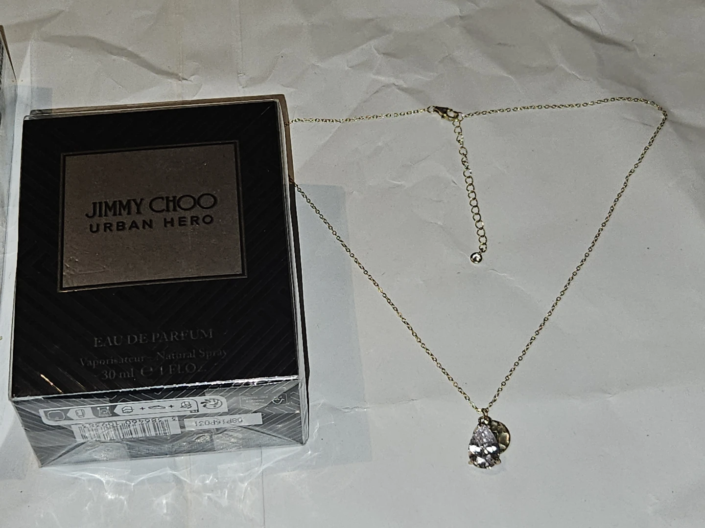 Jimmy Choo Urban Hero Eau de Parfum Necklace Set